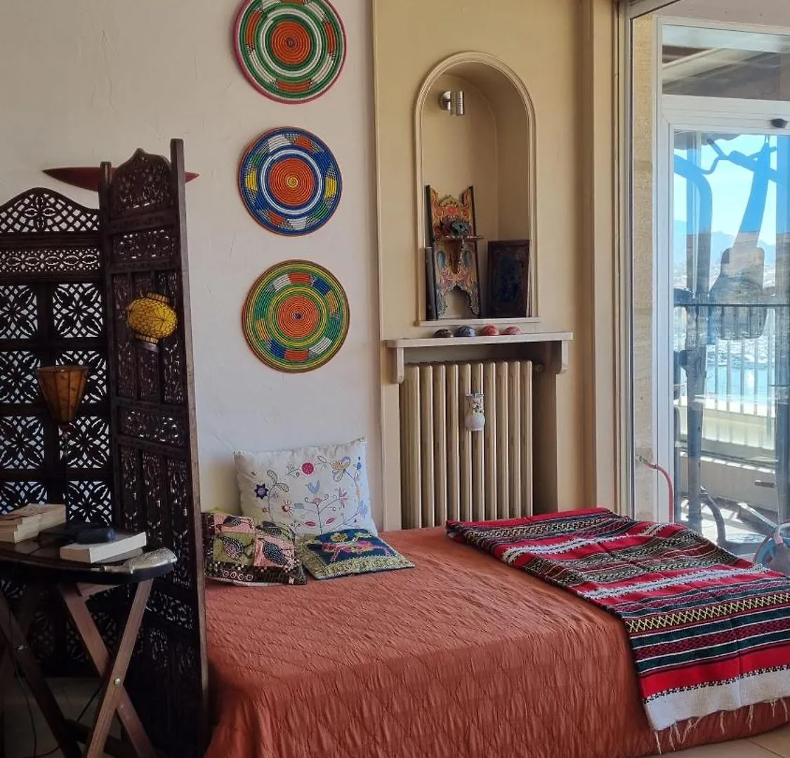 Grand T2 Surplombant Le Vieux Port Marseille Apartment